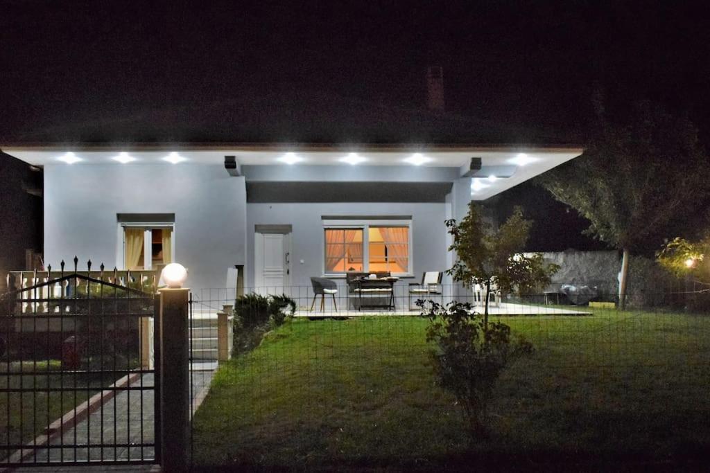 Deppy'S House Κοντά Στα Λουτρά Πόζαρ Apartman Chrysi Kültér fotó
