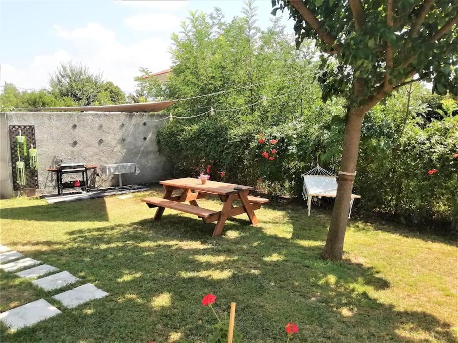 Deppy'S House Κοντά Στα Λουτρά Πόζαρ Apartman Chrysi Kültér fotó